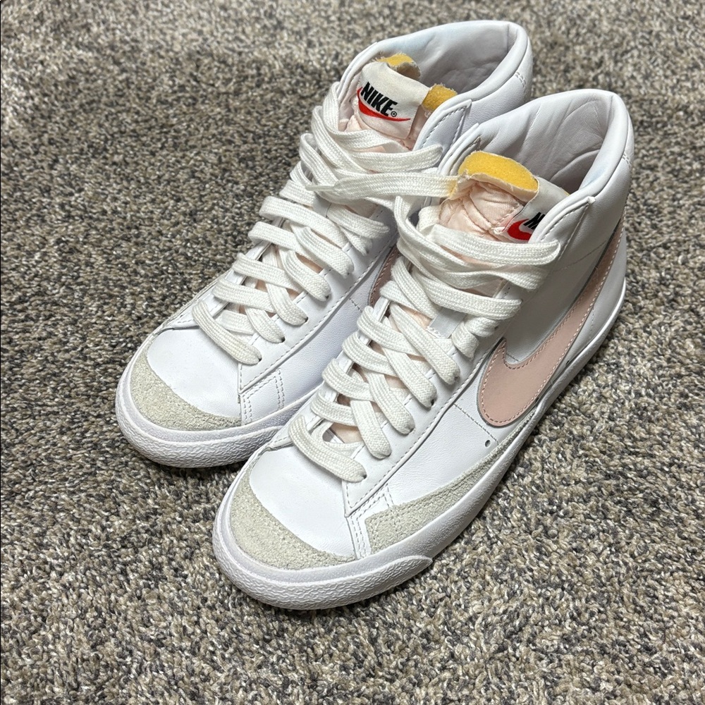 Women's Nike Blazer Mid. Size 6.5 Pink and white